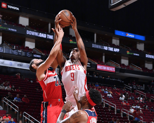 开云手机平台-纽卡斯尔训练开放日，今夜回应争议引欢呼，欧联在即，控场能力受关注