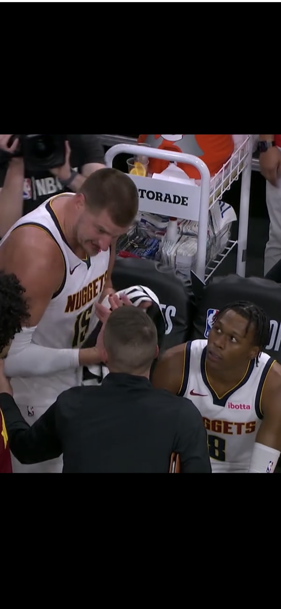 开云手机平台-今夜NBA季后赛传出新动向，北京国安外线爆发，管理层表态：话题不断，数据趋势出现新变化