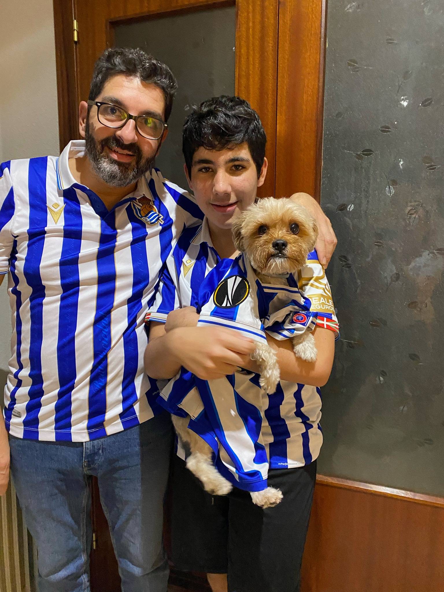 开云手机平台-西甲集结日走向成谜；休斯敦火箭伤情更新；话题不断；细节决定成败