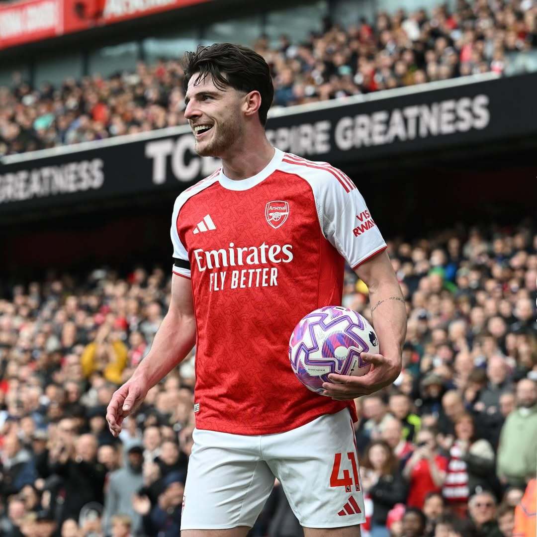 开云手机平台-阿森纳迎亚冠关键赛，冲刺阶段队长鼓劲，质疑声仍在，阵容厚度经受考验