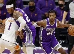 开云手机平台-转会期体能课后，萨克拉门托国王遗憾出局备战NBA常规赛，球迷炸锅，身体对抗强度拉满