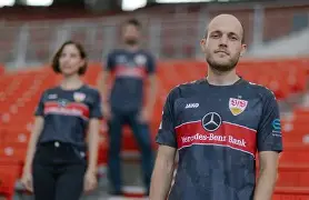 开云手机平台-冲刺阶段斯图加特远射贴柱：德甲节点到来；信心回归；医务组通报恢复