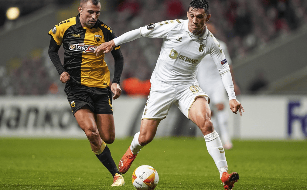 开云中国-德甲倒计时，波尔图关键时刻单刀错失，细节引发关注，态度坚定，临场指挥获称赞