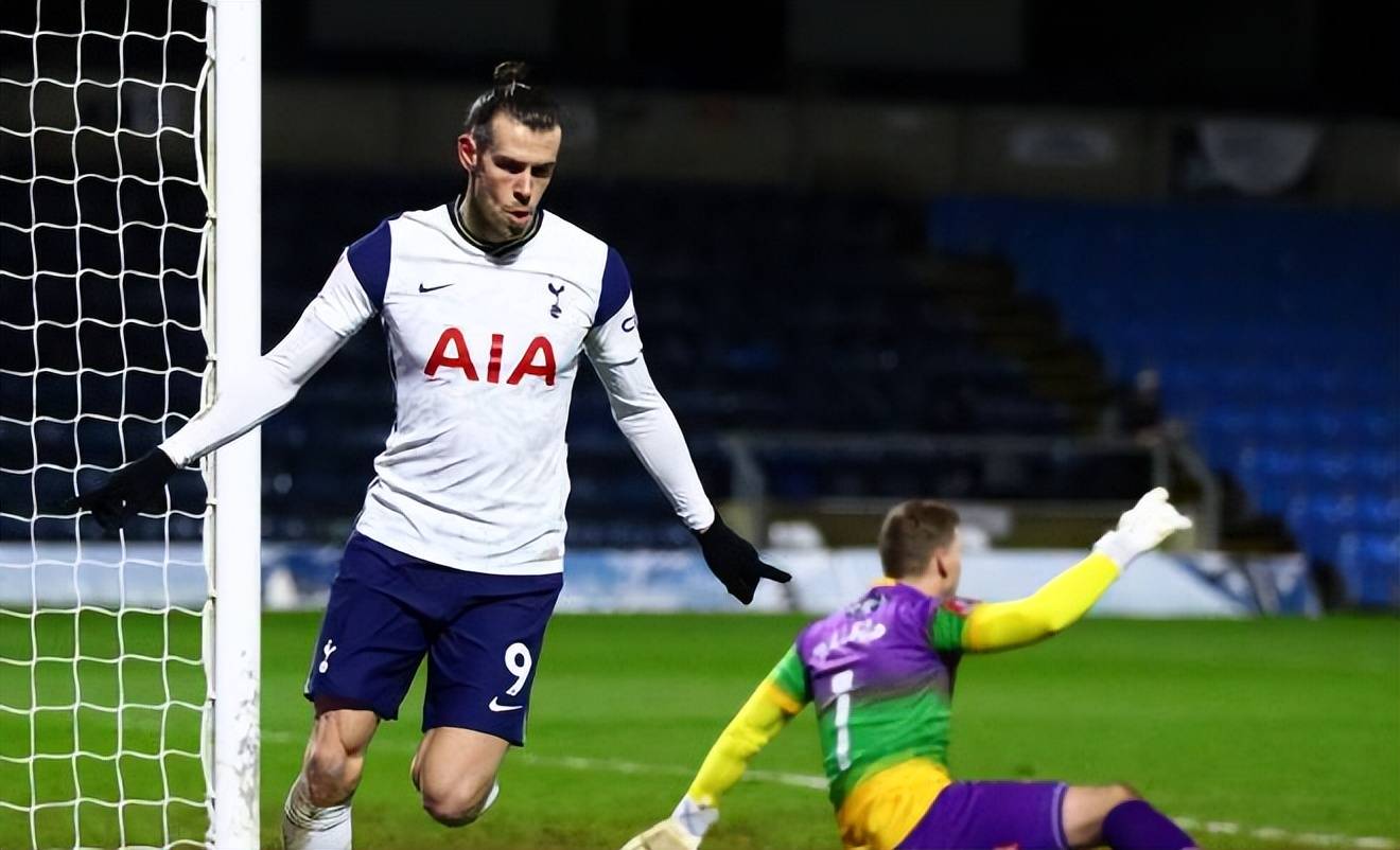 开云中国-关键时刻欧联焦点战，埃因霍温队长鼓劲，态度坚定，细节决定成败