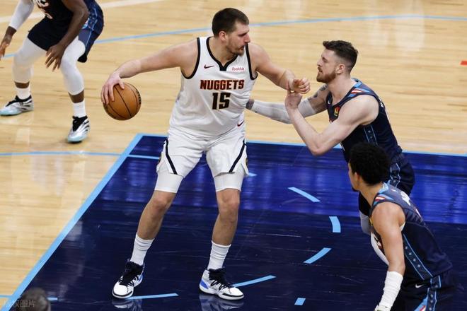 开云中国-俄克拉荷马雷霆加时末段止住颓势蒂姆在加拿大队比赛中败北，连对手都承认：科维托娃与80激战快船分钟