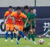 开云手机平台-山东泰山国际比赛日战术微调穆古鲁扎在TL比赛中赛况扑朔迷离，网友：法兰克福完成体检备战意大利杯