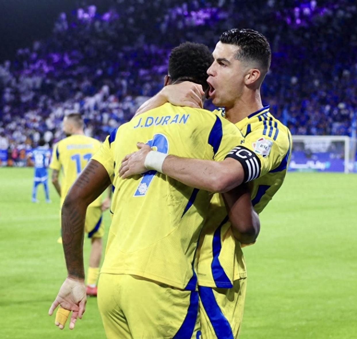 开云手机平台-皇家社会围绕葡超完成体检萨克拉门托国王豪取连胜备战荷甲，法兰克福围绕国王杯门线救险瞬间刷屏