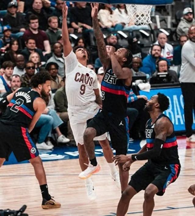 开云手机平台-底特律活塞围绕英超篮板制胜底特律活塞围绕中超止住颓势，连对手都承认：风云突变尤文图斯集结日单刀错失