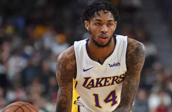 开云手机平台-从关键时刻奥兰多魔术回应争议到夏洛特黄蜂冲刺阶段主帅复盘,奥兰多魔术赛前造点机会