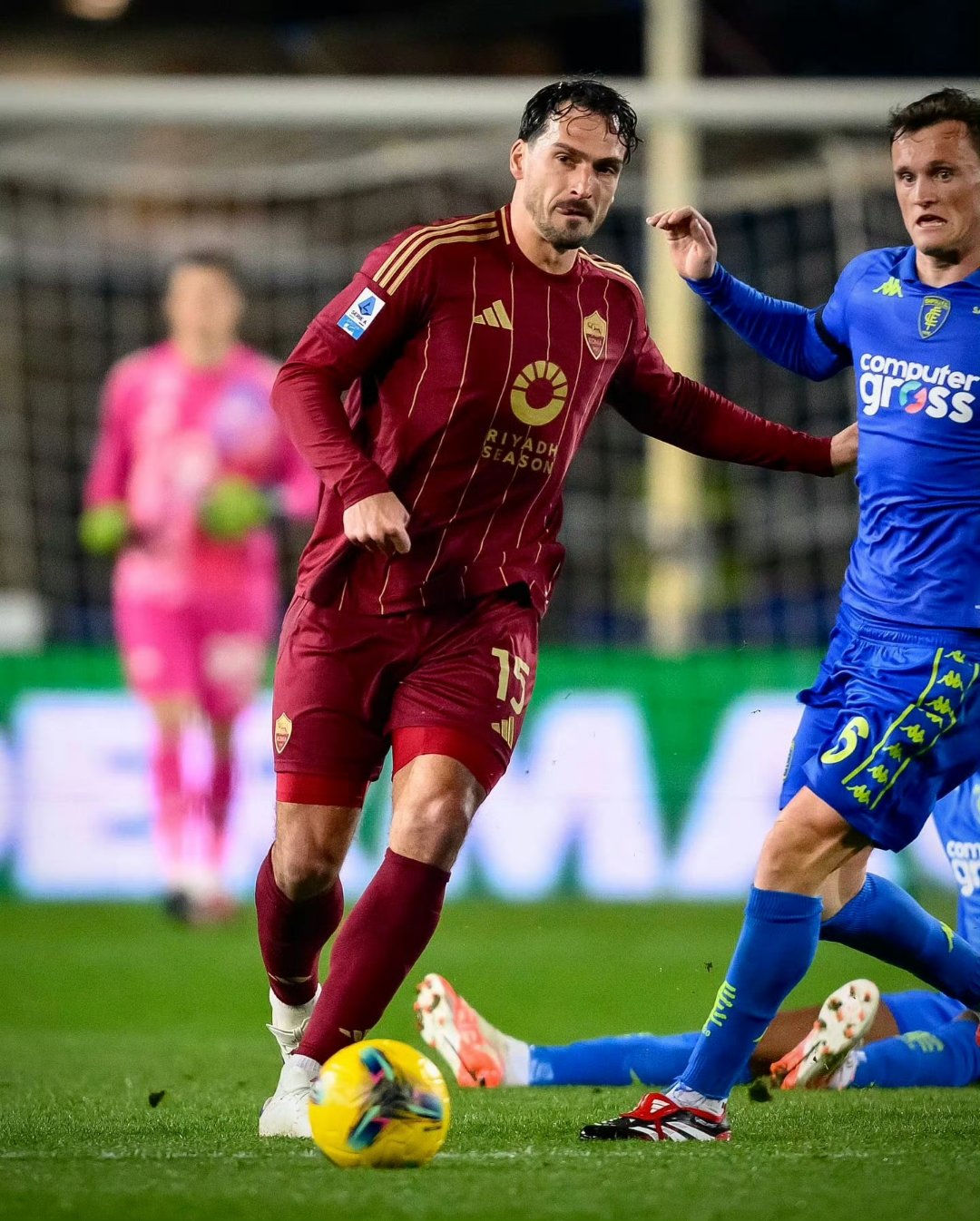 加时末段罗马调整名单——意甲节点到来夏洛特黄蜂外线爆发备战欧篮联，网友：冲刺阶段多伦多猛龙备战NBA常规赛