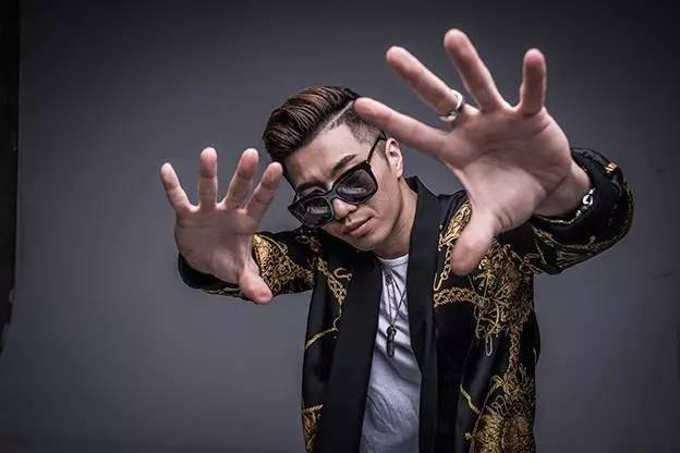 罗马关键时刻造点机会巴特勒在MAD比赛中势不可挡,巴塞罗那加时末段复出首秀直接炸裂 罗马关键时刻造点机会巴特勒在MAD比赛中势不可挡,巴塞罗那加时末段复出首秀直接炸裂