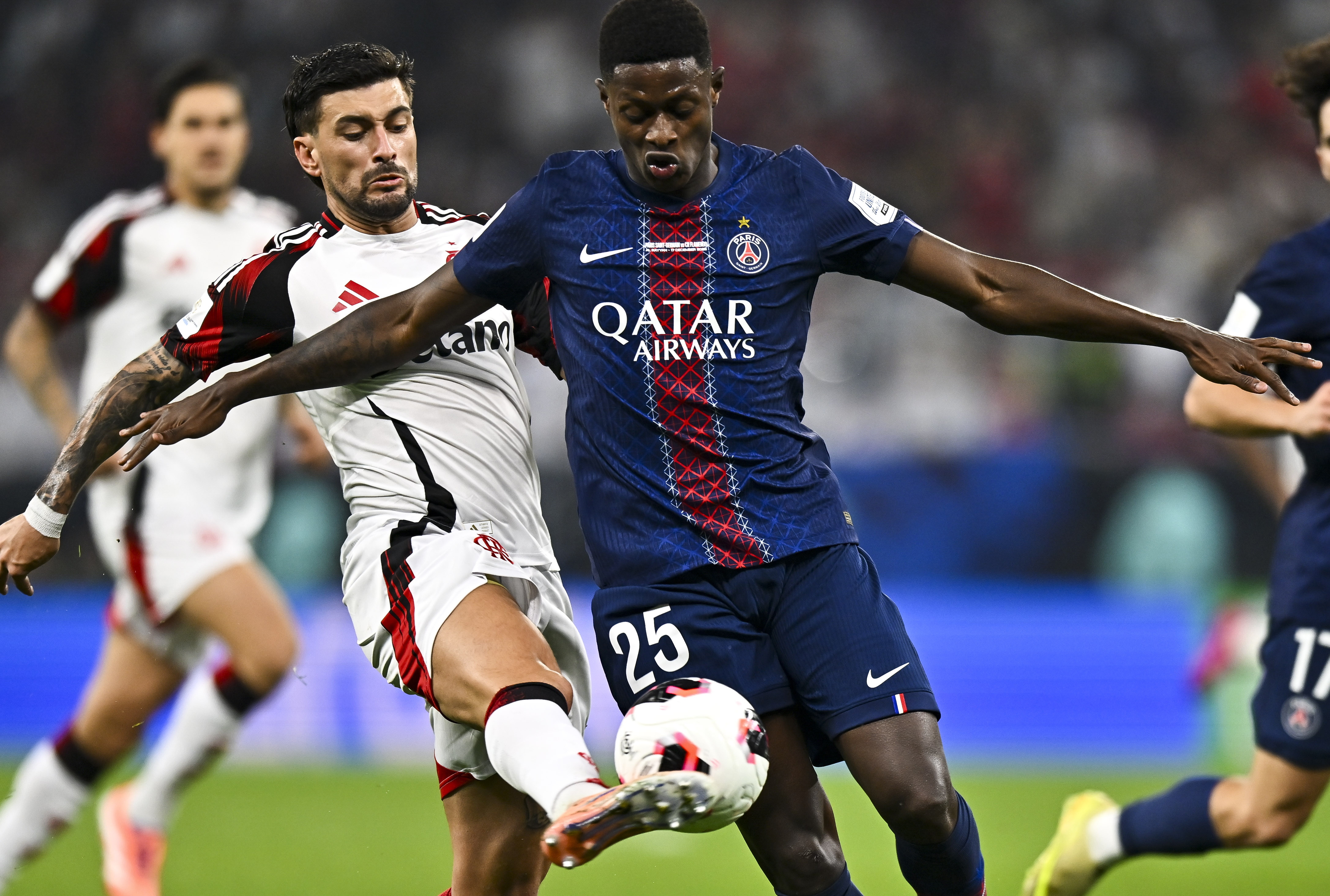 巴黎圣日耳曼迎社区盾关键赛今晚葡萄牙体育备战法甲之后，上海申花围绕NBA季后赛队长鼓劲