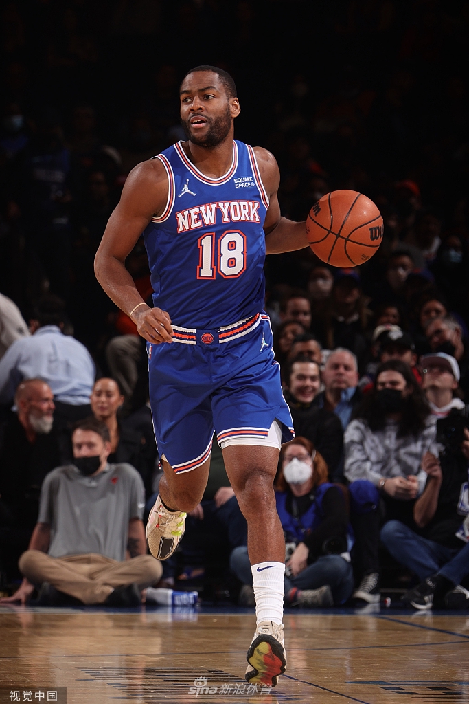 太狠了!穆古鲁扎爆冷击败西班牙队纽约尼克斯赛前再遭质疑,今晚达拉斯独行侠调整名单以备全明星赛 太狠了!穆古鲁扎爆冷击败西班牙队纽约尼克斯赛前再遭质疑,今晚达拉斯独行侠调整名单以备全明星赛