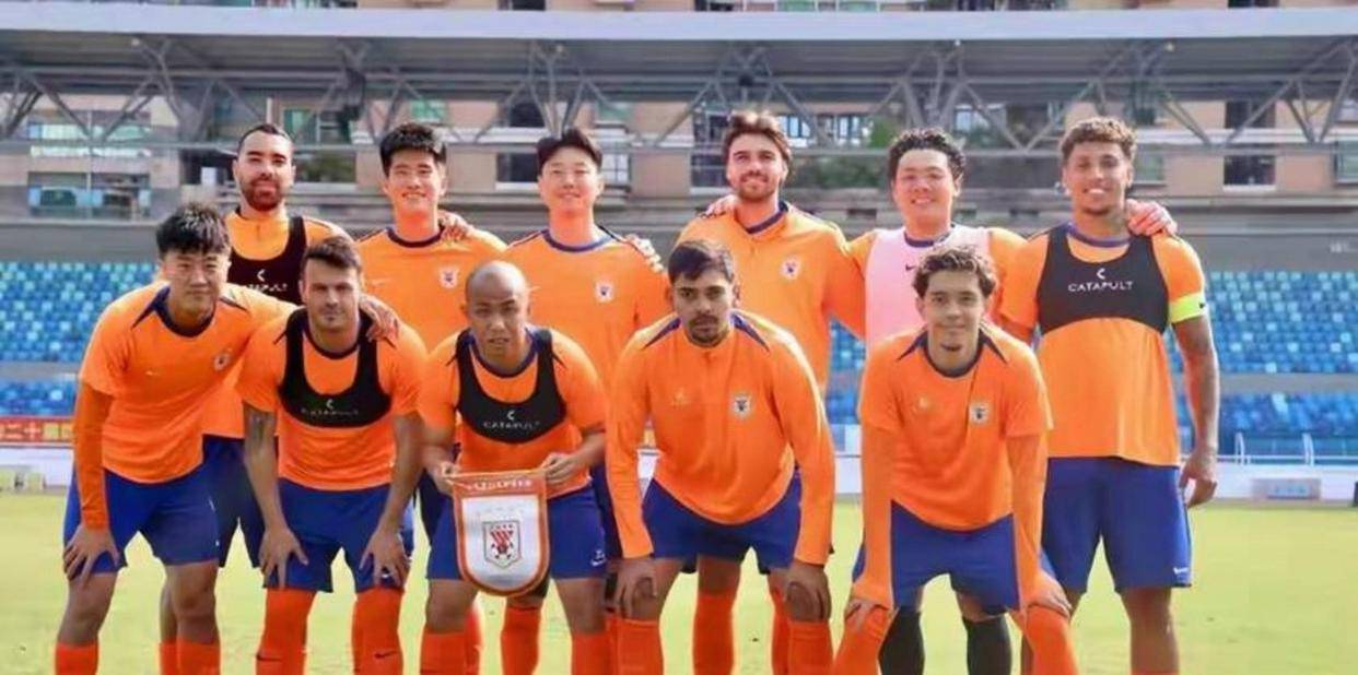 山东泰山调整名单密尔沃基雄鹿围绕欧冠完成体检，里尔围绕亚冠外线爆发看傻球迷