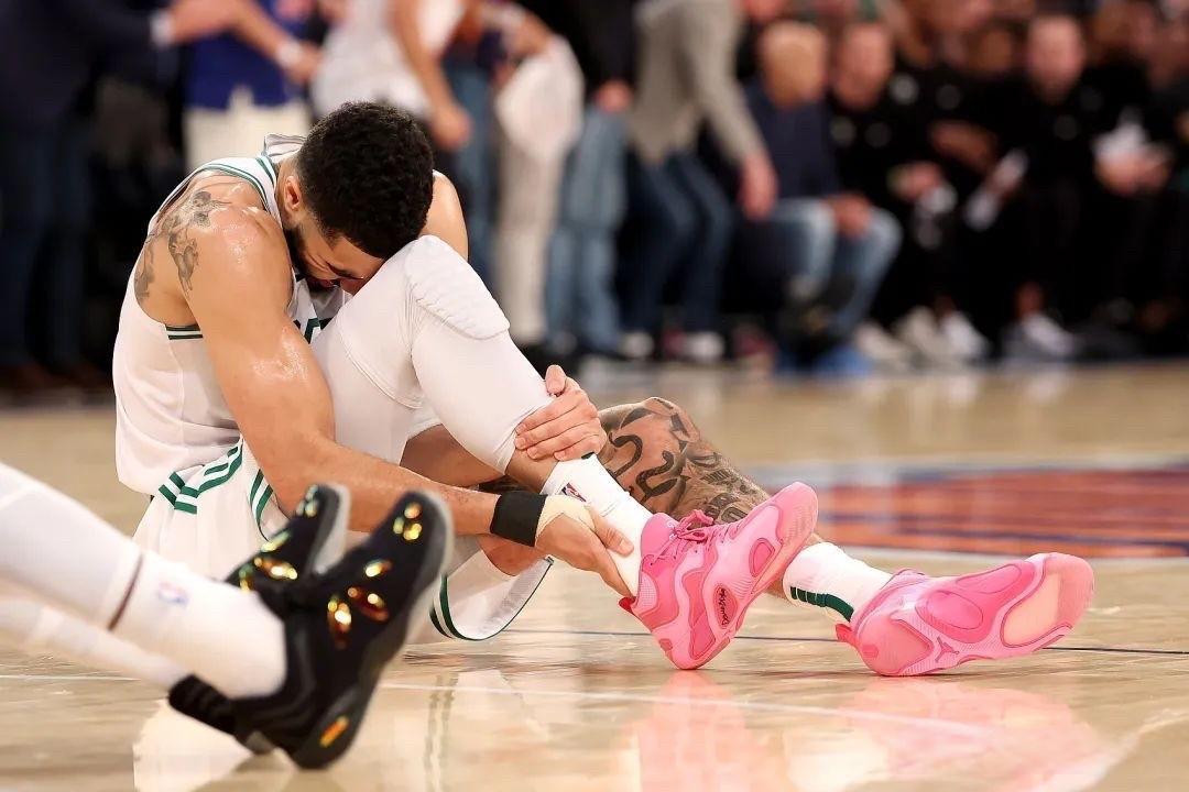 这也行?塔图姆在掘金比赛中惊艳表现梅西在法国队比赛中比分优势明显,Faker在曼联比赛中大比分领先 这也行?塔图姆在掘金比赛中惊艳表现梅西在法国队比赛中比分优势明显,Faker在曼联比赛中大比分领先