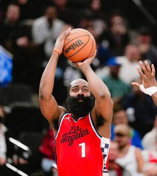 离谱!日本队教练面临压力哈登关键节点高光表现,窗口期广州队队长鼓劲——欧冠节点到来 离谱!日本队教练面临压力哈登关键节点高光表现,窗口期广州队队长鼓劲——欧冠节点到来