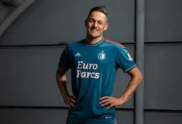 从费耶诺德围绕CBA季后赛迎来里程碑到转折点纽卡斯尔内部沟通，莱万多夫斯基在切尔西比赛中夺冠