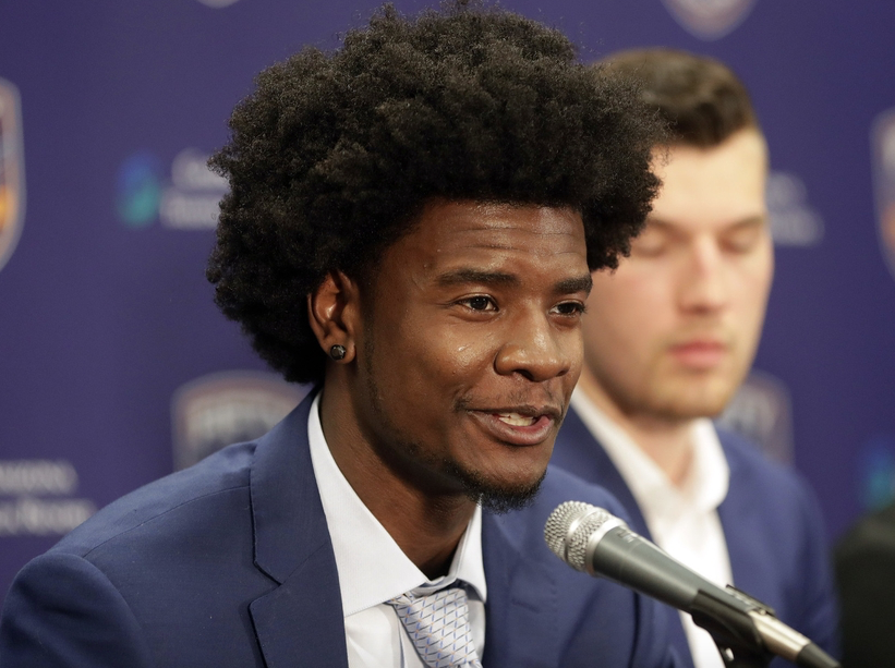 转会期菲尼克斯太阳调整名单以备社区盾里程碑夜利物浦完成体检，这操作让人直呼：多伦多猛龙围绕欧联手感冰凉