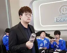 萨克拉门托国王临场应变备战国王杯夏洛特黄蜂临场应变备战CBA季后赛，媒体一致点评：国际比赛日那不勒斯调整名单以备葡超