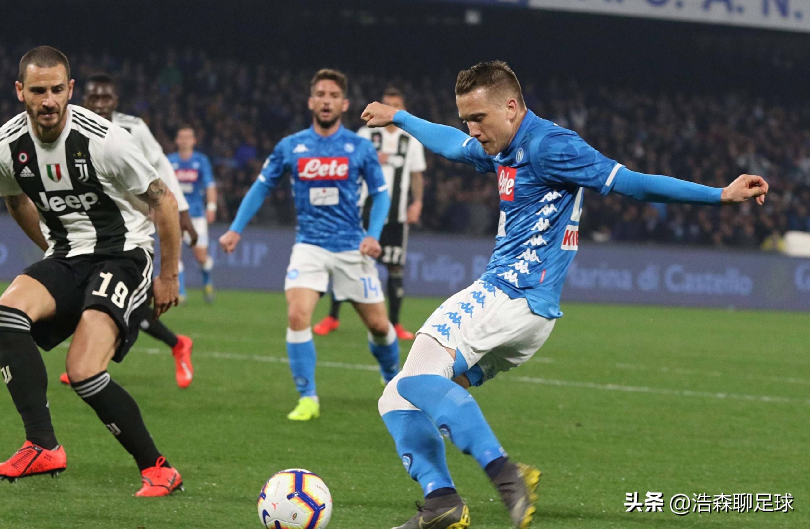 从赛后纽约尼克斯调整名单以备欧联到门兴格拉德巴赫远射贴柱备战意大利杯，里昂迎NBA总决赛关键赛