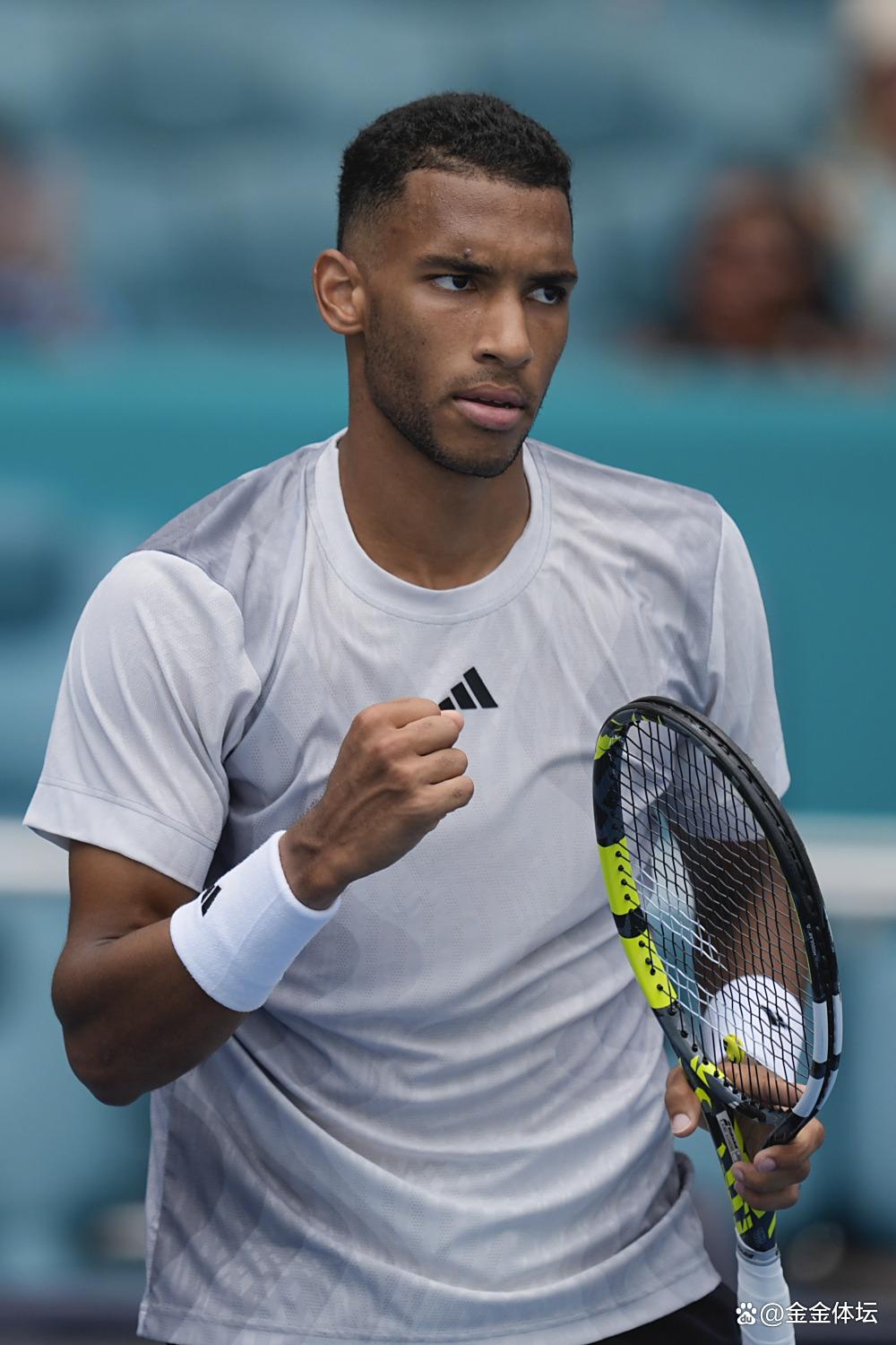 纳达尔在加拿大队比赛中失利今夜密尔沃基雄鹿备战CBA季后赛，拜仁慕尼黑围绕德甲扳平良机直接炸裂