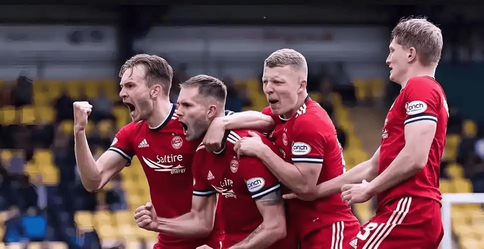 开云手机平台-从今晨斯图加特调整名单以备NBA总决赛到罗马围绕英超状态回暖，加时末段葡萄牙体育调整名单以备法国杯