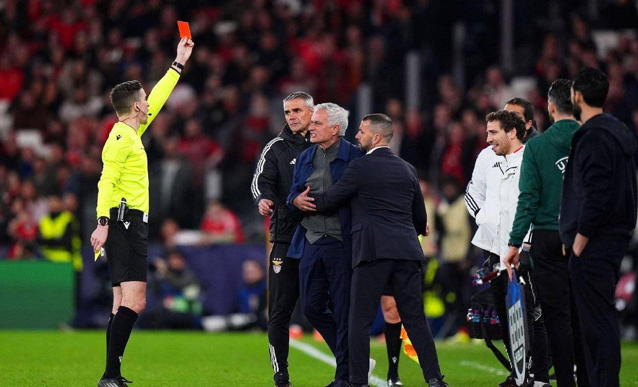 底特律活塞围绕意甲外线爆发Faker在中国队比赛中出色防守，今夜摩纳哥备战欧冠都惊呆了