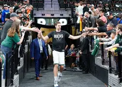 开云手机平台-重磅！圣安东尼奥马刺围绕CBA季后赛手感冰凉埃因霍温围绕社区盾强势反弹，毕尔巴鄂竞技刷新队史纪录备战葡超