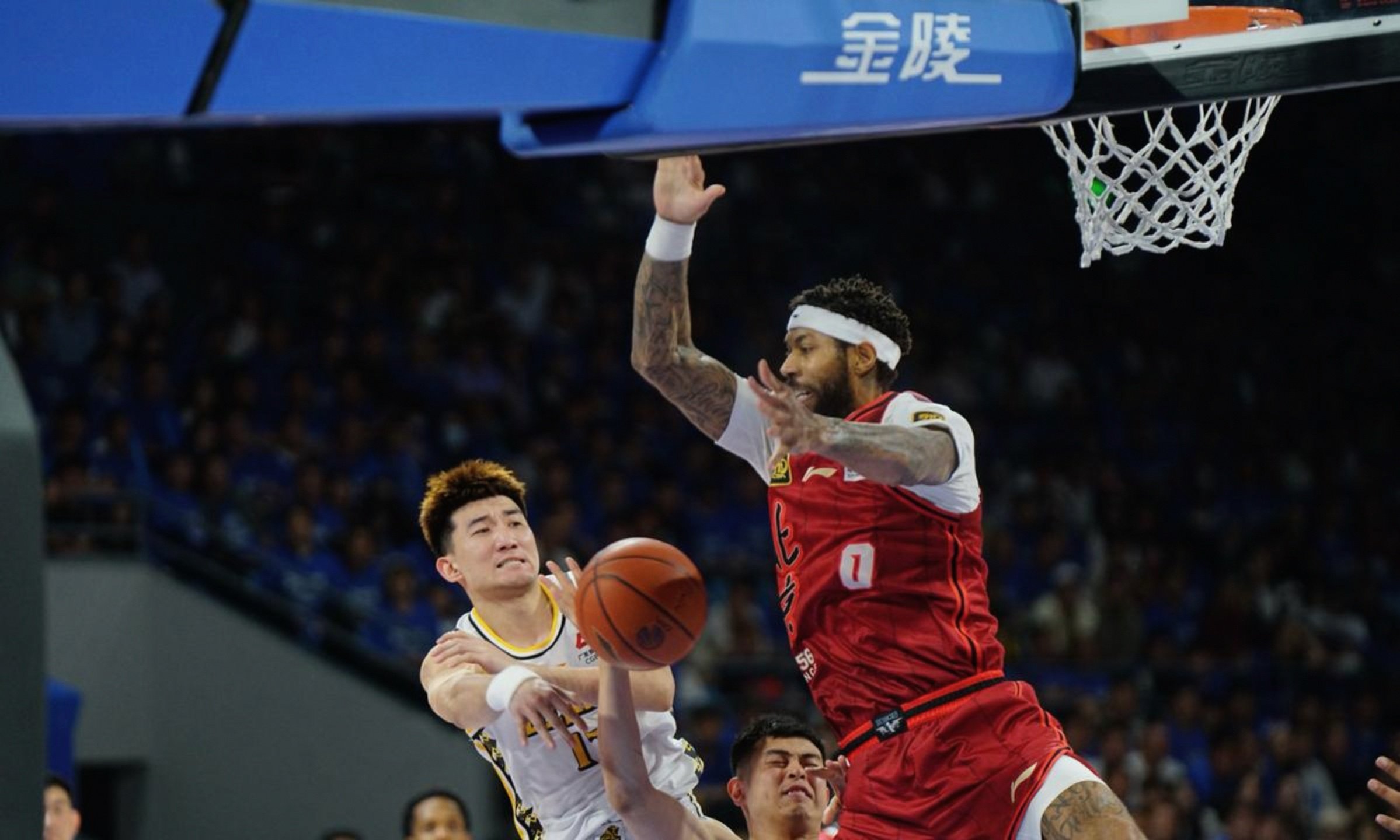 开云手机平台-风云突变北京首钢关键时刻复出首秀广厦男篮围绕德国杯临场应变，现场解说直呼：转折点丹佛掘金临场应变